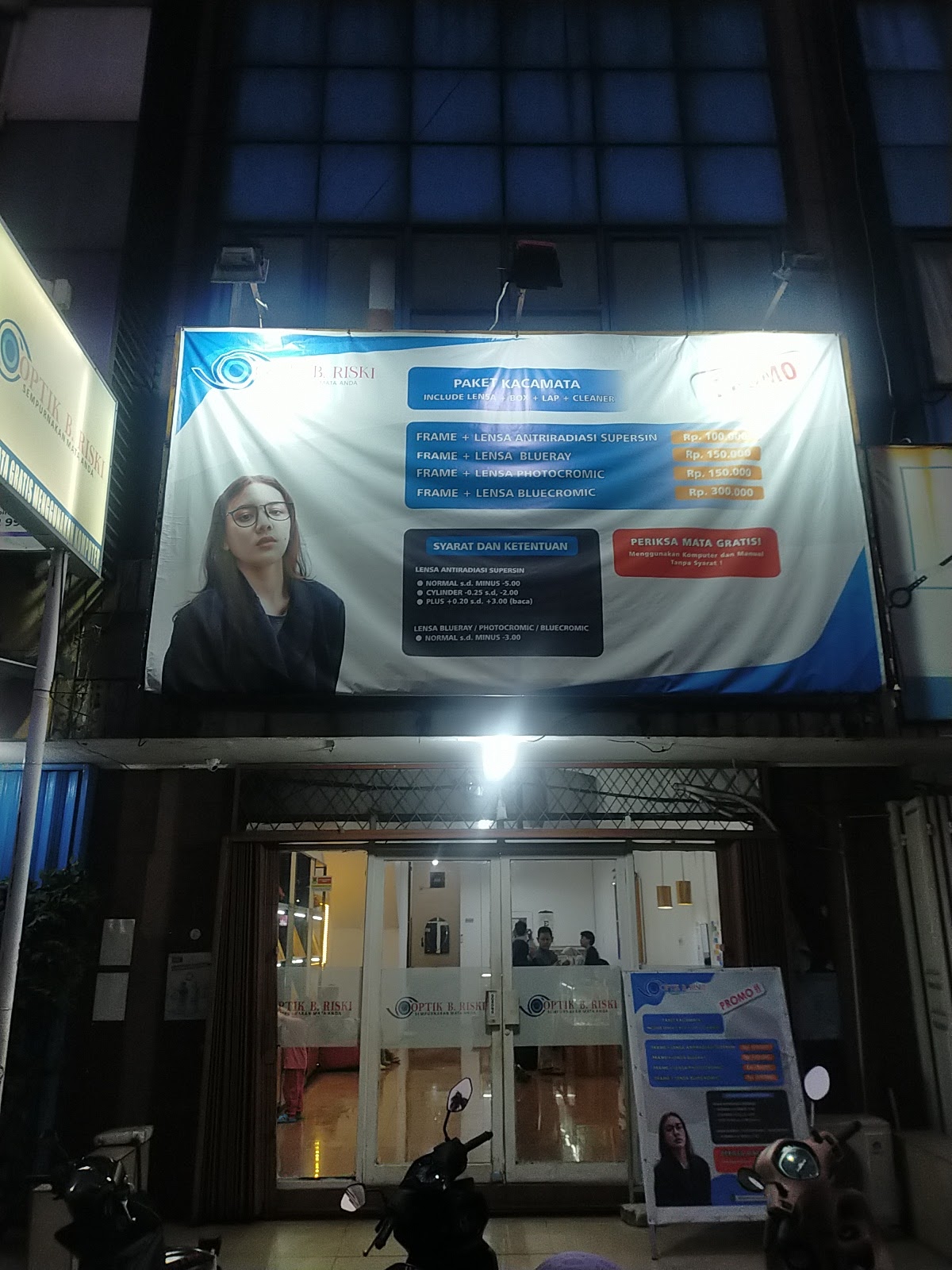 Optik B. Riski Karawaci